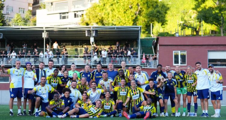 Fenerbahçe, Beşiktaş'ı deplasmanda 3 golle geçti! fenerbahce besiktasi deplasmanda 3 golle gecti habermeydan e1789832900799