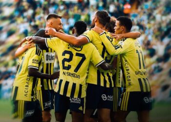 Fenerbahçe, Eyüpspor'u 8 golle devirdi! Fenerbahçe, Eyüpspor’u 8 golle devirdi!