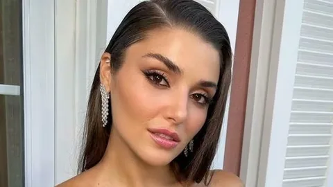 Hande Erçel Vogue World 2026’da ön sırada yerini aldı hande ercel vogue world2026da on sirada yerini aldi habermeydan