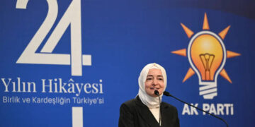 AK Parti Genel Başkan Yardımcısı Fatma Betül Sayan Kaya görevinden affını istedi