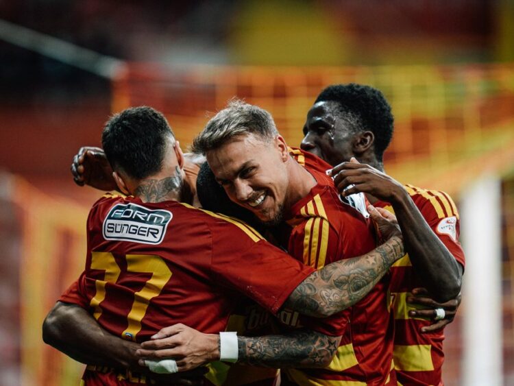 Kayserispor, İstanbulspor'u 4 golle geçti! kayserispor istanbulsporu 4 golle gecti habermeydan