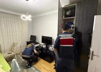 Sendikalara hizmet veren yazılım şirketine MİT operasyonu: 5 gözaltı Sendikalara hizmet veren yazılım şirketine MİT operasyonu: 5 gözaltı