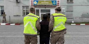 Muş'ta, Firari Hükümlü Jandarmadan Kaçamadı! Muş’ta, Firari Hükümlü Jandarmadan Kaçamadı!