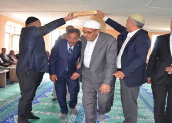 Muş Bulanık'ta, 15 Yıllık Kan Davası Barış Yemeğiyle Sona Erdi! Muş Bulanık’ta, 15 Yıllık Kan Davası Barış Yemeğiyle Sona Erdi!