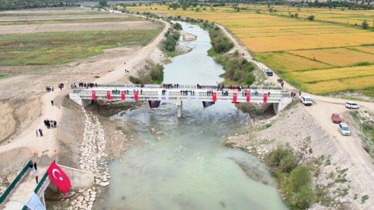 Sinop Durağan'da, 3 Köyü Birleştiren Hacıoğlan-Yeşilkent Köprüsü Törenle Açıldı! sinop duraganda 3 koyu birlestiren hacioglan yesilkent koprusu torenle acildi habermeydan