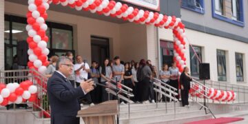 Sinop Erfelek'te, Şehit Özkan Çelikkaya Çok Programlı Anadolu Lisesi Açıldı! Sinop Erfelek’te, Şehit Özkan Çelikkaya Çok Programlı Anadolu Lisesi Açıldı!
