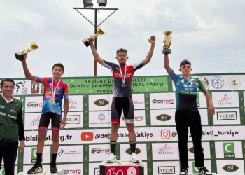 Sinoplu Genç Pedallardan Türkiye İkinciliği! Sinoplu Genç Pedallardan Türkiye İkinciliği!
