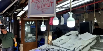 Sinop'ta, Balıkçı Esnafından 'Askıda Palamut' Hamlesi! Sinop’ta, Balıkçı Esnafından ‘Askıda Palamut’ Hamlesi!