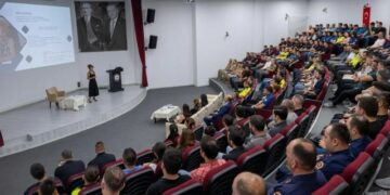 Sinop'ta, Ebeveynlere Özel 'Erken Çocukluk' konferansı! Sinop’ta, Ebeveynlere Özel ‘Erken Çocukluk’ konferansı!