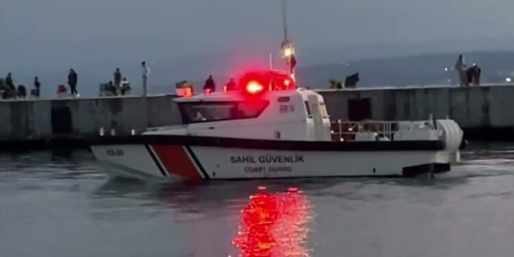 Sinop’ta, Gezi Teknelerine Sahil Güvenlik Denetimi!