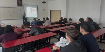 Sinop'ta, Üniversitelilere CV ve İş Arama Teknikleri Anlatıldı! Sinop’ta, Üniversitelilere CV ve İş Arama Teknikleri Anlatıldı!