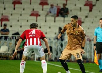 Sivasspor ile Mardin 1969 Spor puanları paylaştı!