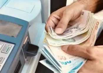 Sosyal yardım alanlar dikkat: İŞKUR teklifini kabul etmeyenlerin yardımı kesilebilir Sosyal yardım alanlar dikkat: İŞKUR teklifini kabul etmeyenlerin yardımı kesilebilir