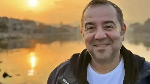 Ata Demirer'den dikkat çeken açıklama: Hikâyeyi birlikte büyüttük Ata Demirerden dikkat ceken aciklama habermeydan
