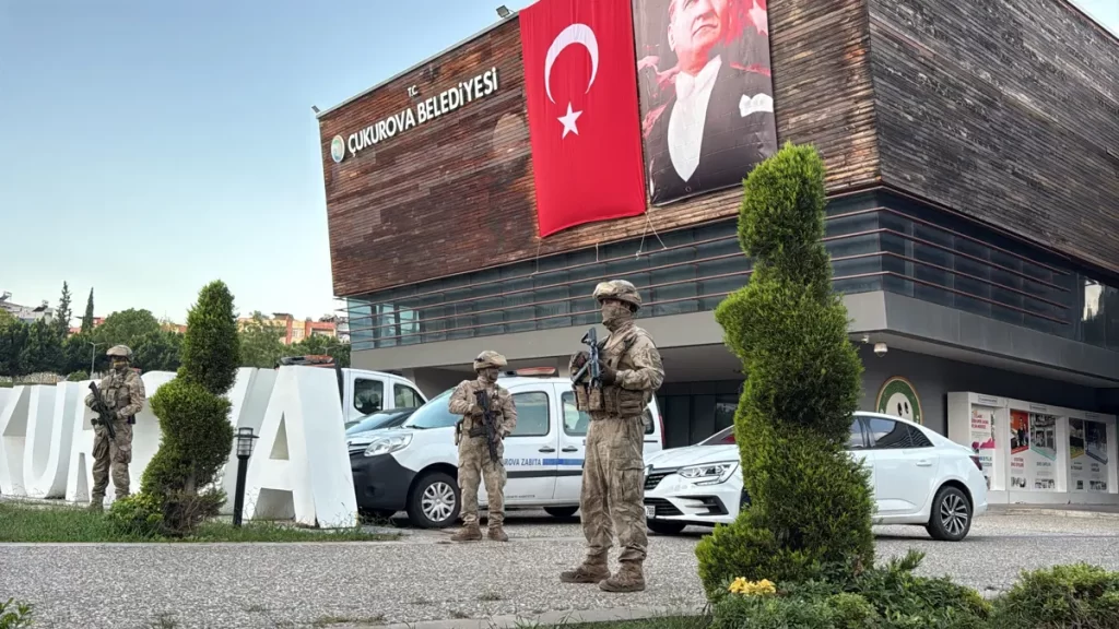 Çukurova Belediyesi’nde operasyon: Çok sayıda gözaltı kararı Cukurova Belediyesi habermeydan