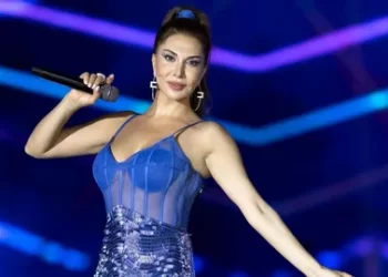 Ebru Yaşar konserine ünlü akını Ebru Yaşar konserine ünlü akını