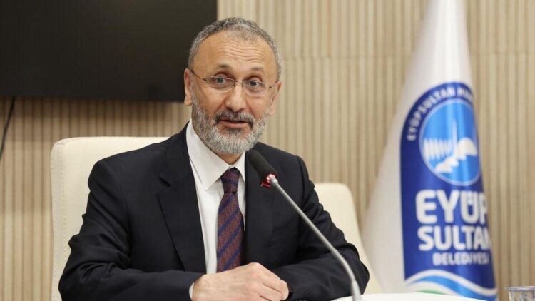Eyüpsultan Belediyesi'nde operasyon: Belediye Başkanı Mithat Bülent Özmen dahil 28 kişi gözaltında Eyupsultan Belediyesi habermeydan