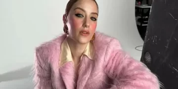 Hazal Kaya’yı yıkan haber! 12 yıllık dostuna veda etti Hazal Kaya’yı yıkan haber! 12 yıllık dostuna veda etti