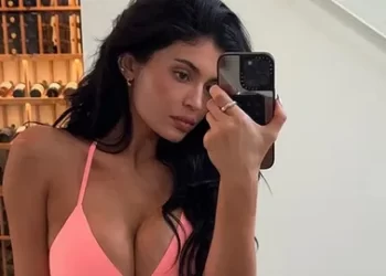 Kylie Jenner’ın sütyeninin fiyatı dudak uçuklattı Kylie Jenner’ın sütyeninin fiyatı dudak uçuklattı