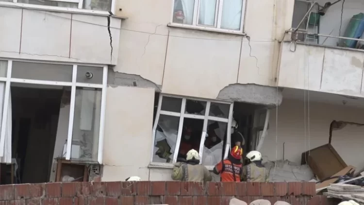 Maltepe’de çöken binada son durum: 5 kişi kurtarıldı, 3 kişi için arama sürüyor Maltepe1 habermeydan