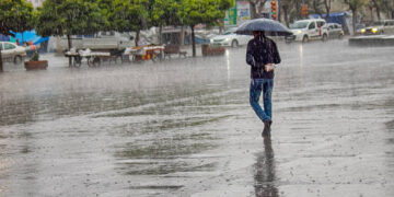 Meteoroloji’den 4 ile sağanak uyarısı! İstanbul’da sıcaklık 18 derece