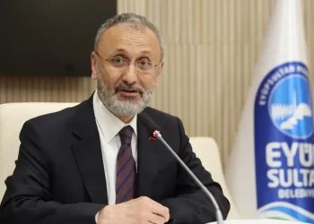 Eyüpsultan Belediye Başkanı Mithat Bülent Özmen tutuklandı: 13 kişi cezaevine gönderildi