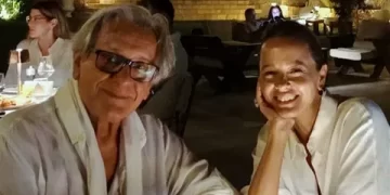 10 yıllık küslük bitti! Neco ve kızı aynı sahnede 10 yıllık küslük bitti! Neco ve kızı aynı sahnede