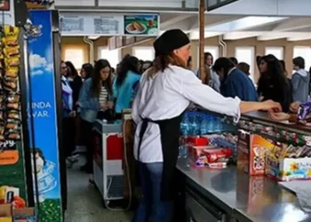 Okul kantinlerinde yeni dönem: Beslenme skoru satış kurallarını değiştirdi Okul kantinlerinde yeni dönem: Beslenme skoru satış kurallarını değiştirdi