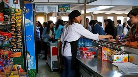 Okul kantinlerinde yeni dönem: Beslenme skoru satış kurallarını değiştirdi Okul kantinleri habermeydan