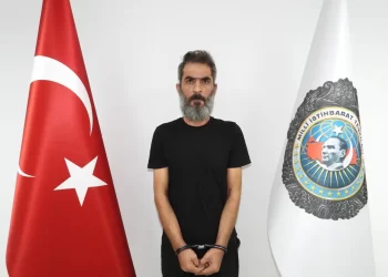 MİT’ten Reyhanlı saldırısı operasyonu: Ömer el-Hatip Avrupa’ya kaçarken yakalandı MİT’ten Reyhanlı saldırısı operasyonu: Ömer el-Hatip Avrupa’ya kaçarken yakalandı