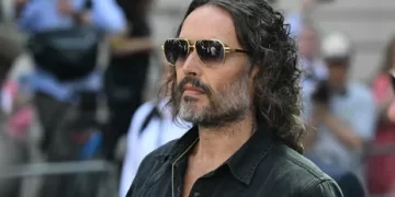 Savcıdan Russell Brand için sert sözler Savcıdan Russell Brand için sert sözler
