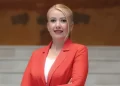 Şeniz Doğan kimdir? Kaç yaşında? Neden gözaltına alındı? Şeniz Doğan kimdir? Kaç yaşında? Neden gözaltına alındı?