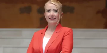 Şeniz Doğan kimdir? Kaç yaşında? Neden gözaltına alındı? Şeniz Doğan kimdir? Kaç yaşında? Neden gözaltına alındı?