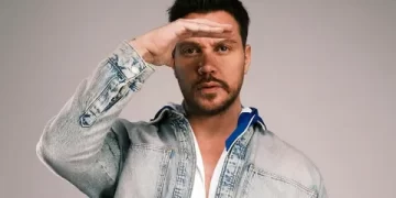 Sinan Akçıl çileden çıktı! Havalimanında ne yaşadı?