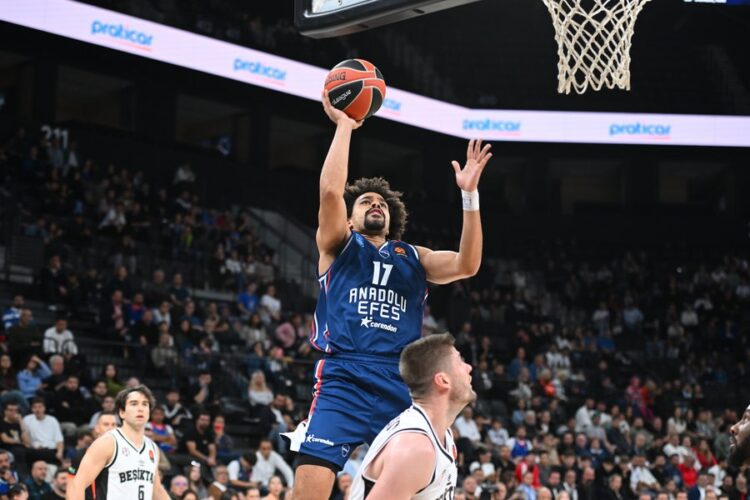 Anadolu Efes, EuroLeague'deki Türk Derbisinde Beşiktaş’ı Devirdi! anadolu efes euroleague turk derbisinde besiktasi rahat gecti habermeydan