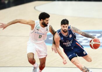 Anadolu Efes, Körfez Basket'i Farklı Geçti! Anadolu Efes, Körfez Basket’i Farklı Geçti!