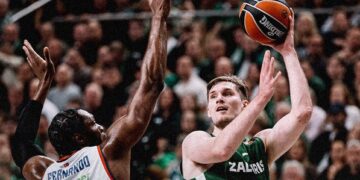 Anadolu Efes, Zalgiris Deplasmanında Farklı Kazandı! Anadolu Efes, Zalgiris Deplasmanında Farklı Kazandı!