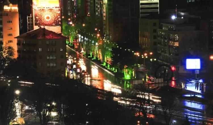 Ankara’da 20 pavyon kapatıldı: Bir dönem sona erdi Ankara’da 20 pavyon kapatıldı.
