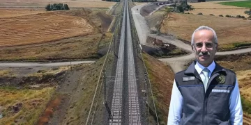 Ankara-Kayseri arası hızlı trenle 1 saat 45 dakikaya inecek Ankara-Kayseri arası hızlı trenle 1 saat 45 dakikaya inecek