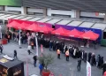 İstanbul’da indirim yoğunluğu: Yeni AVM'yi 60 bin kişi ziyaret etti İstanbul’da indirim yoğunluğu: Yeni AVM’yi 60 bin kişi ziyaret etti