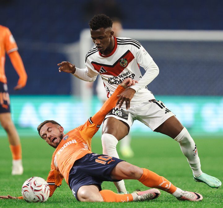 Başakşehir 2-1 Gaziantep FK basaksehir 2 1 gaziantepfk habermeydan e1792347271554