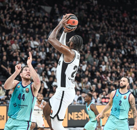 besiktas barcelonaya farkli kaybetti habermeydan e1790971275125