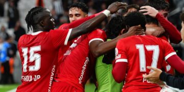 Beşiktaş, Başakşehir Önünde 3 Puanı 2 Golle Aldı! Beşiktaş, Başakşehir Önünde 3 Puanı 2 Golle Aldı!