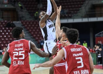 Beşiktaş, Hapoel Tel Aviv'e Bulgaristan'da Farklı Yenildi! Beşiktaş, Hapoel Tel Aviv’e Bulgaristan’da Farklı Yenildi!
