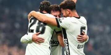 Beşiktaş, Kocaelispor Önünde 3 Puanı 2 Golle Aldı!