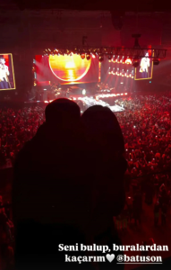 Buse Terim’den sevgilisiyle romantik konser pozu buse terimden sevgilisiyle romantik konser 1 habermeydan