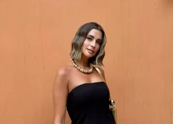 Buse Terim’den sevgilisiyle romantik konser pozu Buse Terim’den sevgilisiyle romantik konser pozu