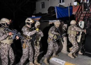 Daltonlar’a 30 ilde operasyon: 89 şüpheli gözaltına alındı Daltonlar’a 30 ilde operasyon: 89 şüpheli gözaltına alındı