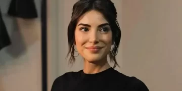 Deniz Baysal’dan çarpıcı aşk açıklaması: Aşk tek başına yeterli değil Deniz Baysal’dan çarpıcı aşk açıklaması: Aşk tek başına yeterli değil