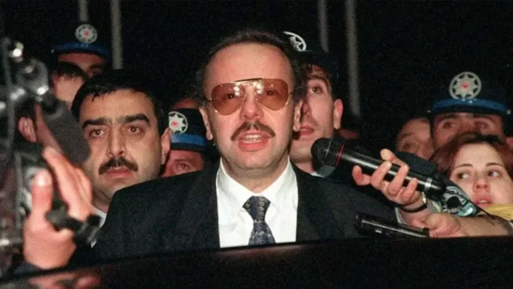 Arif Ahmet Denizolgun soruşturmasında 3 kamu görevlisine iddianame! Arif Ahmet Denizolgun soruşturmasında 3 kamu görevlisine iddianame...